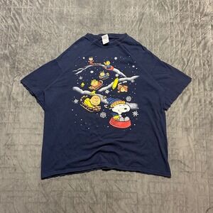 Vintage 90s Y2K Charlie Brown Peanut Christmas Sled Shirt